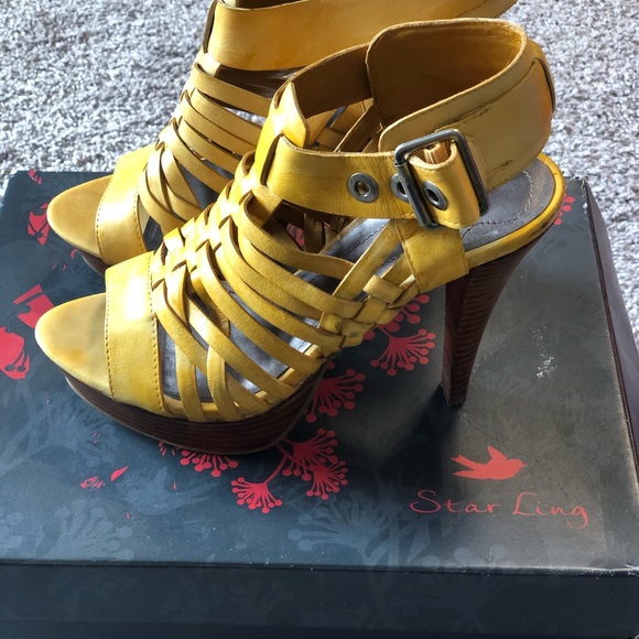 Star Ling Platform Sandals in mustard color - Picture 2 of 3